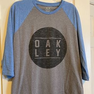 Men's Oakley Shirt